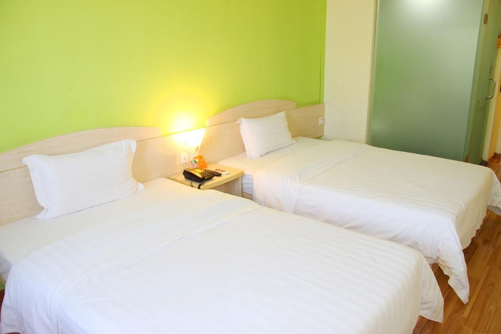 7Days Inn Dalian Heishijiao Software Park Eksteriør billede