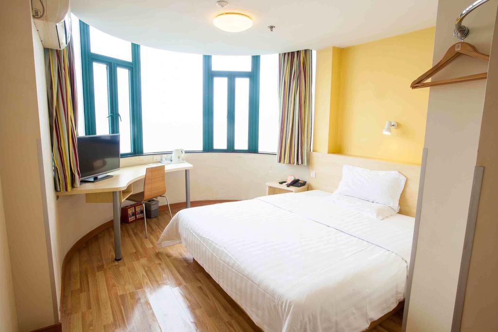 7Days Inn Dalian Heishijiao Software Park Eksteriør billede